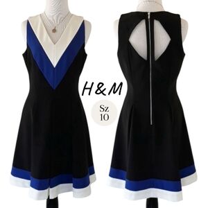 H & M Sleeveless Midi V-Neck Dress